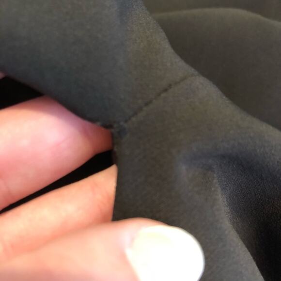 Bardot Ava black off shoulder flared sleeve sheath dress size US 6 / Small - Picture 14 of 16